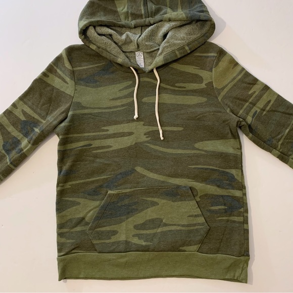Alternative Camo Hoodie - Picture 3 of 6